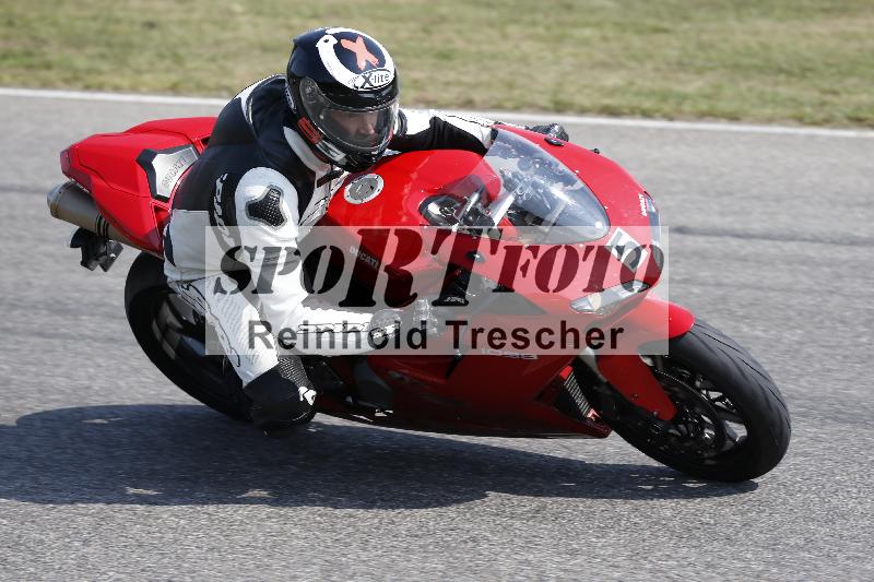 /Archiv-2025/49 26.08.2025 Cornu Master School ADR/blau-bleu/5